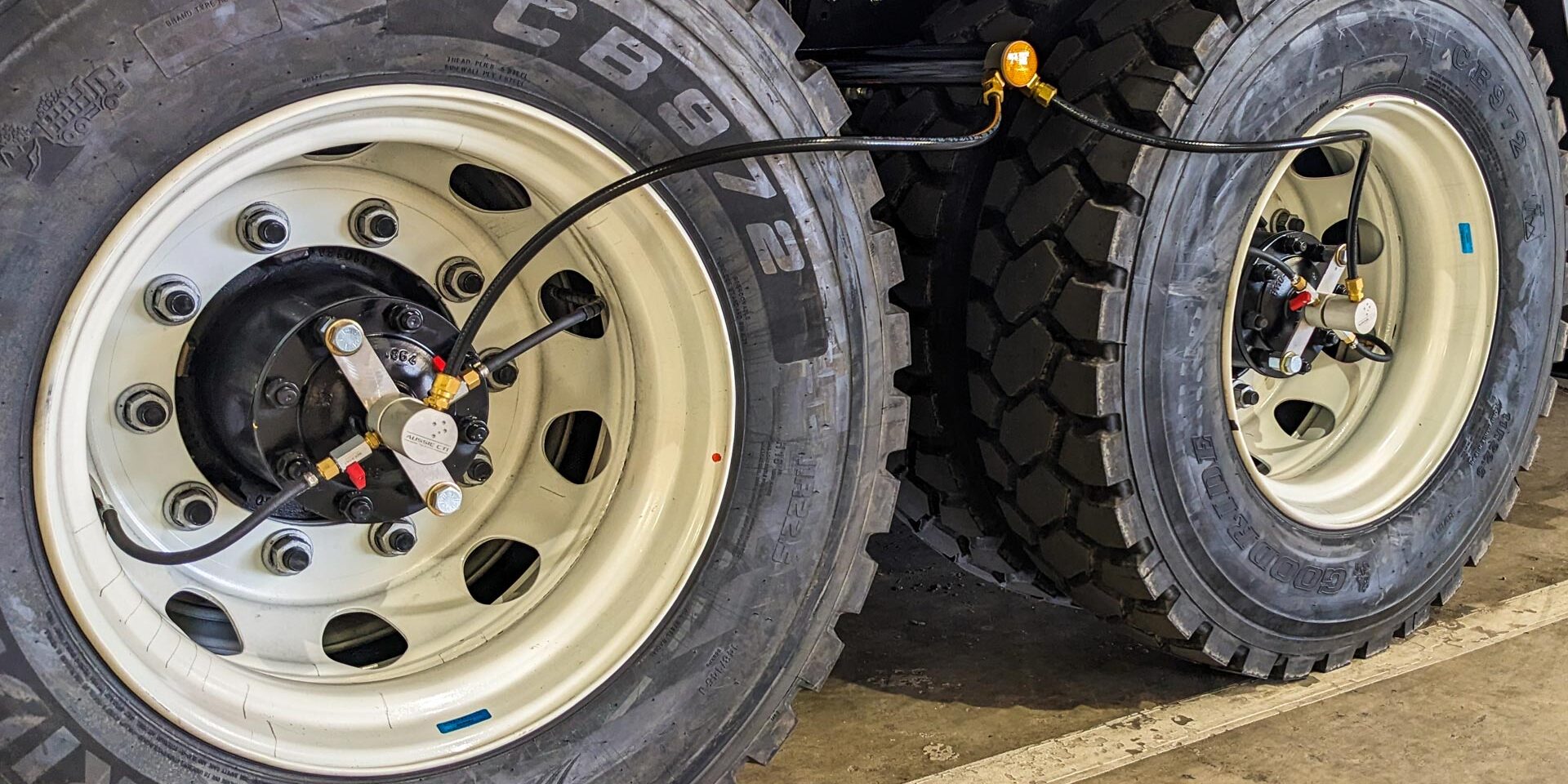 Advantages of On-the-Spot Truck Tyre Fitting Services